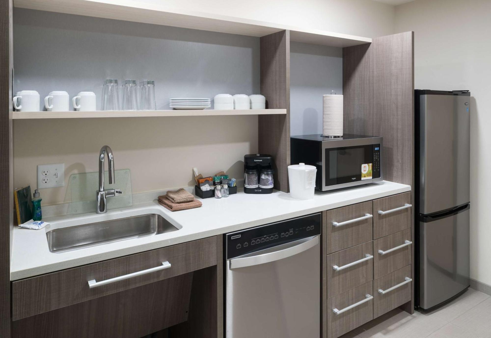 Home2 Suites By Hilton Cape Canaveral Cruise Port Exteriör bild