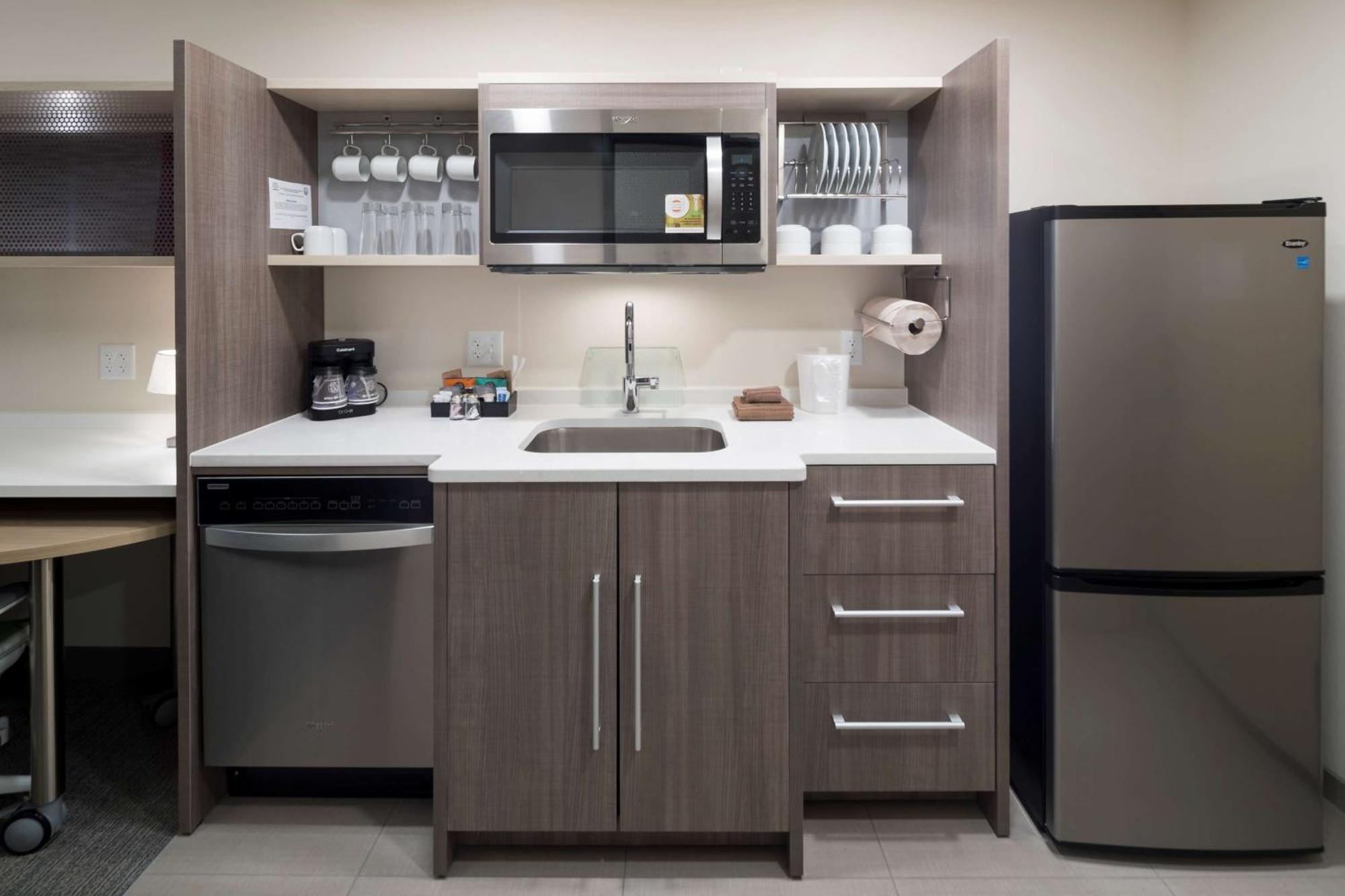 Home2 Suites By Hilton Cape Canaveral Cruise Port Exteriör bild