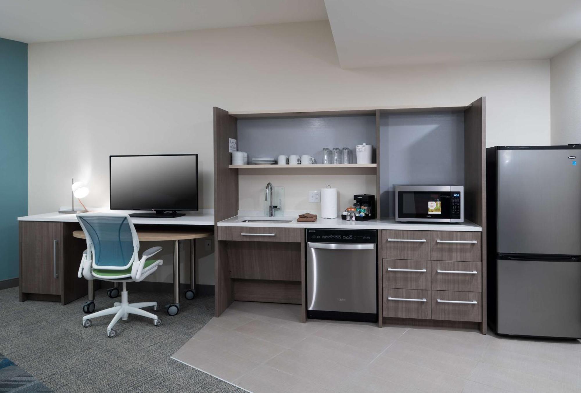Home2 Suites By Hilton Cape Canaveral Cruise Port Exteriör bild