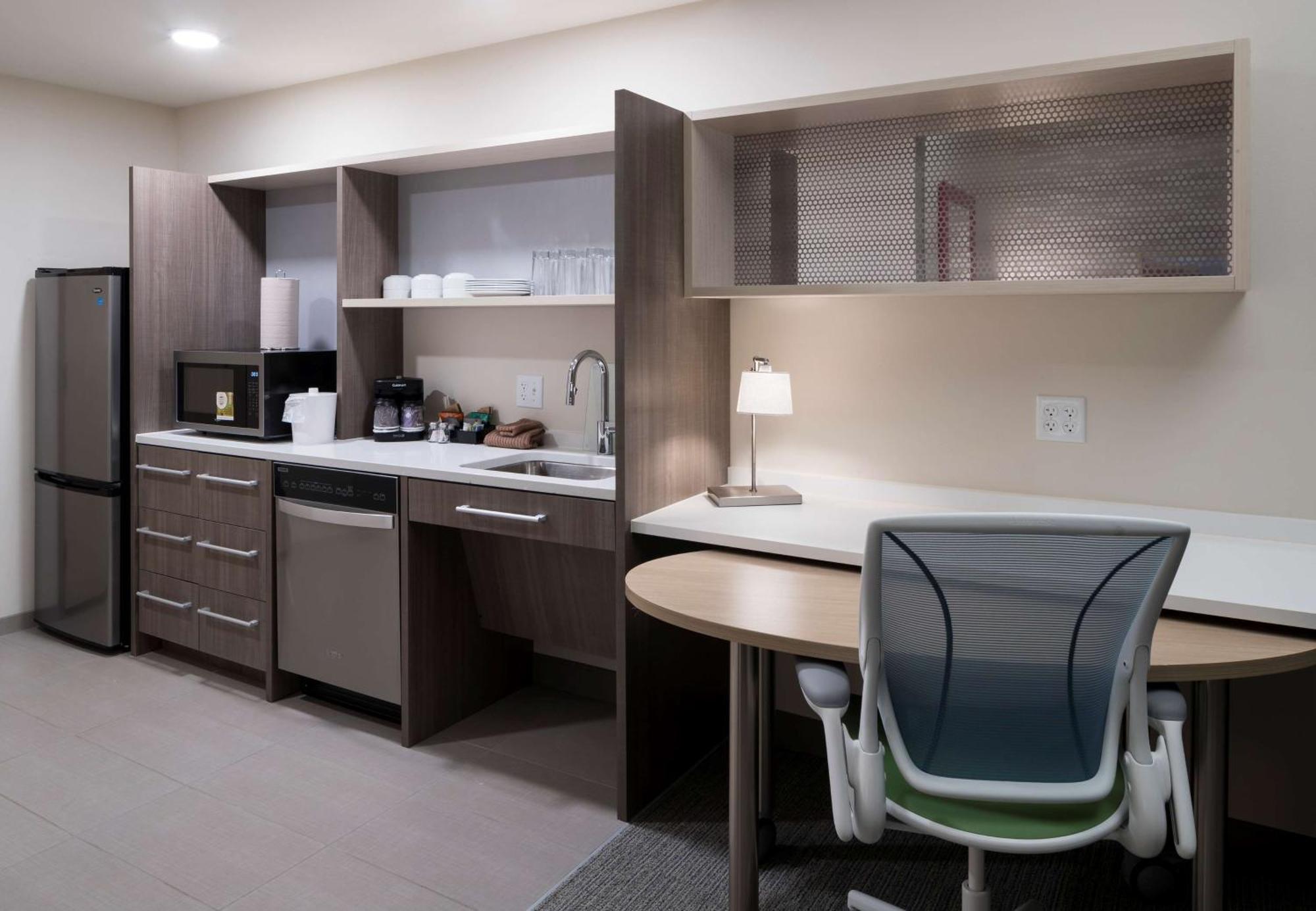 Home2 Suites By Hilton Cape Canaveral Cruise Port Exteriör bild