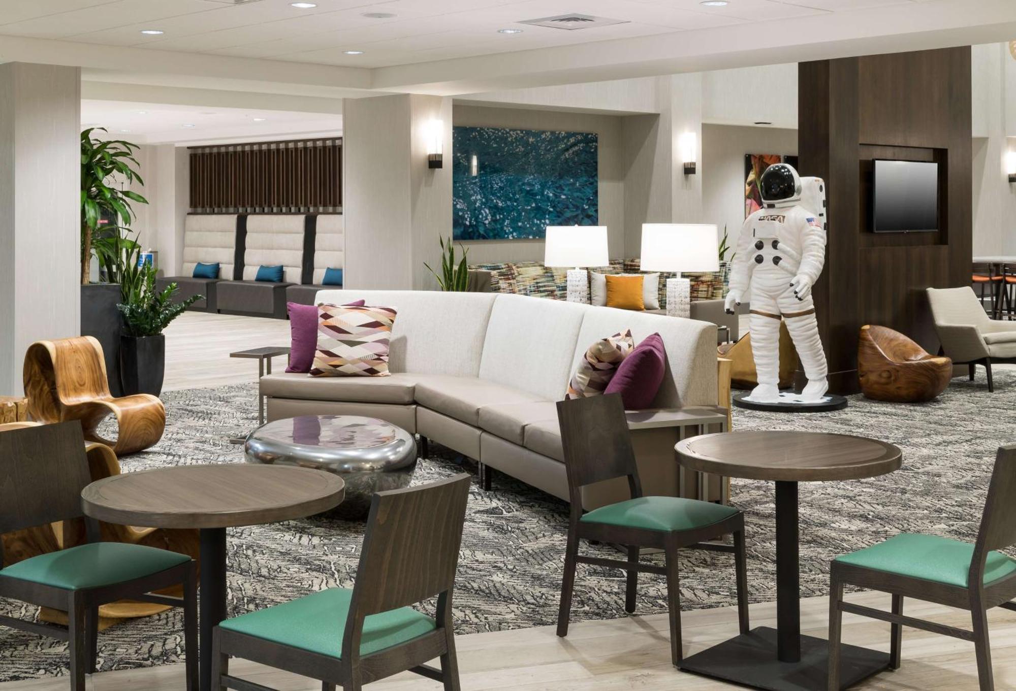 Home2 Suites By Hilton Cape Canaveral Cruise Port Exteriör bild