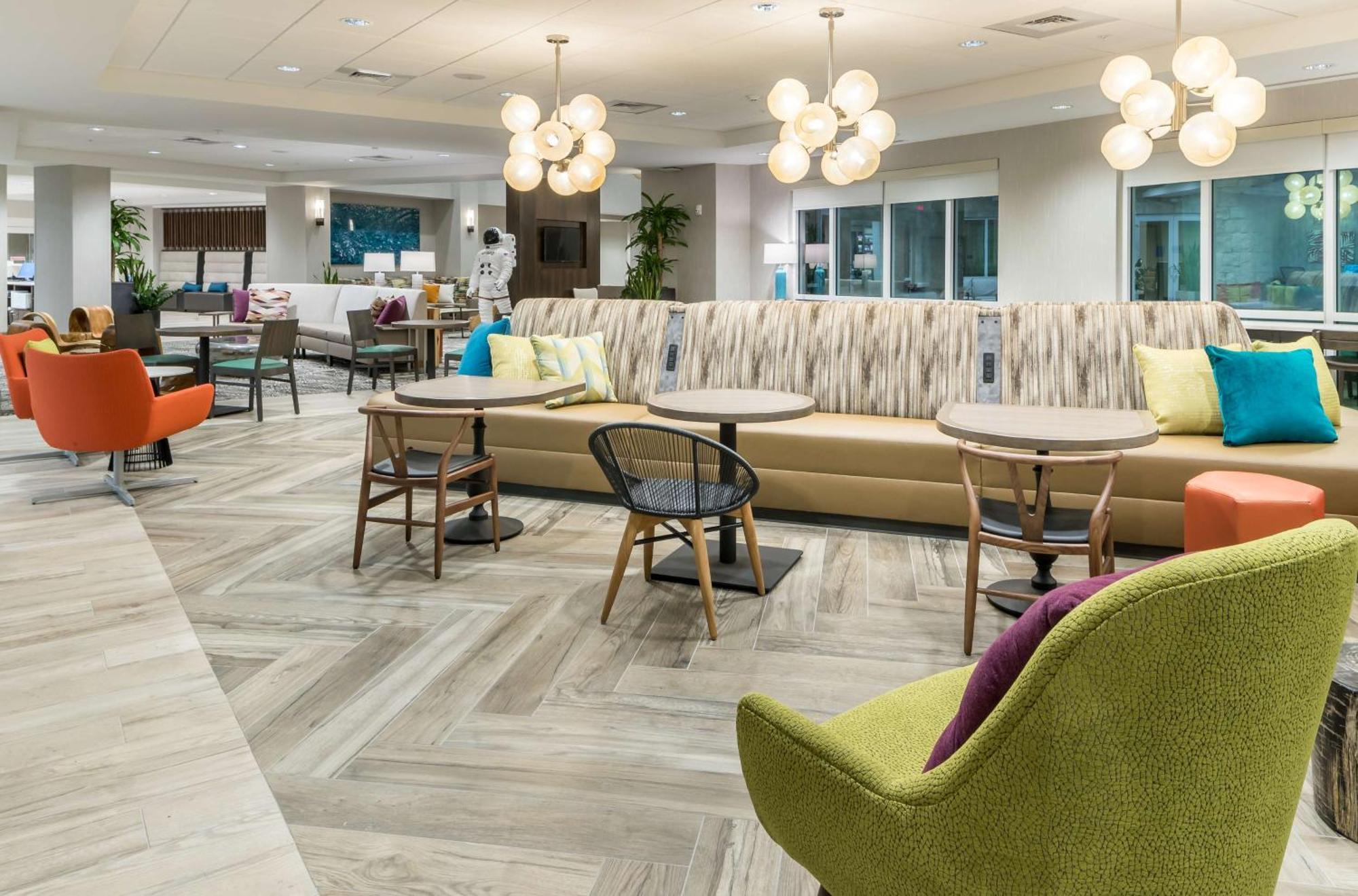 Home2 Suites By Hilton Cape Canaveral Cruise Port Exteriör bild